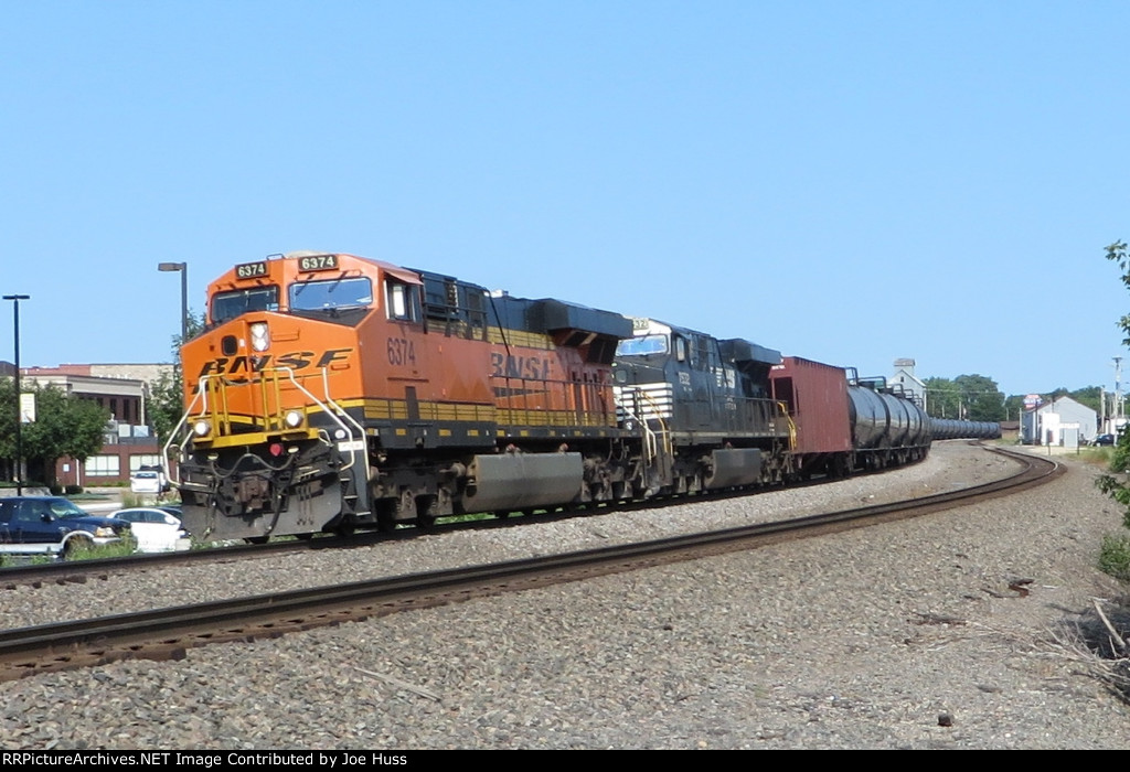 BNSF 6374 East